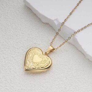 best ladies locket